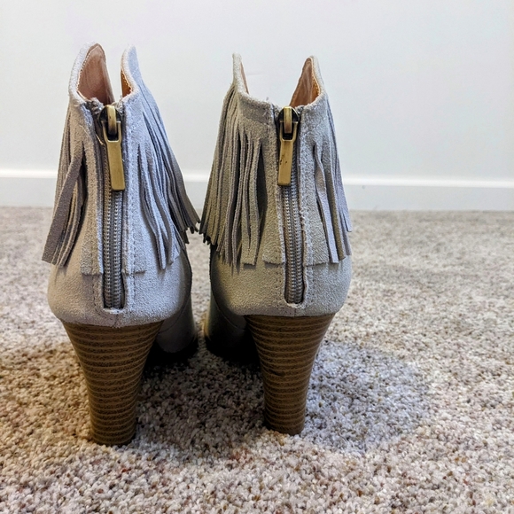 Light Grey Fringe Booties - Picture 4 of 9